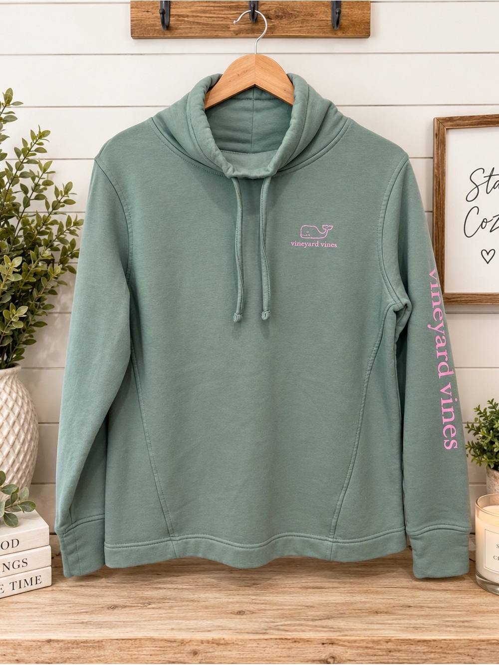 Women’s Vineyard Vines XS Sage Green Funnel Neck Sweatshirt Pink Whale